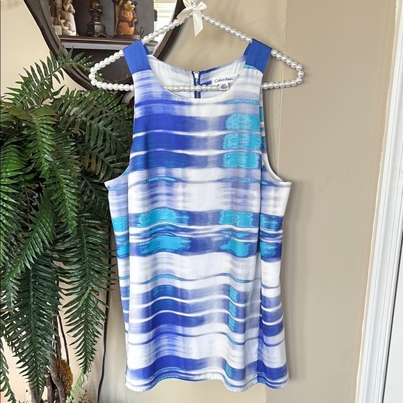 Calvin Klein Blue & White Graphic Print Sleeveless Top Pleated Back Zip Office - Picture 15 of 15